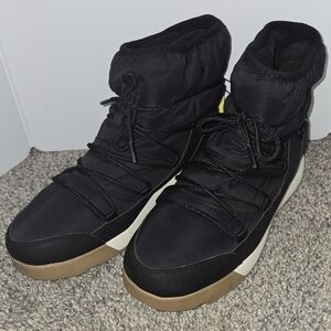 Black Thermolite Insulated Winter Snow Boots Wrap Around Laces, Size 11, New